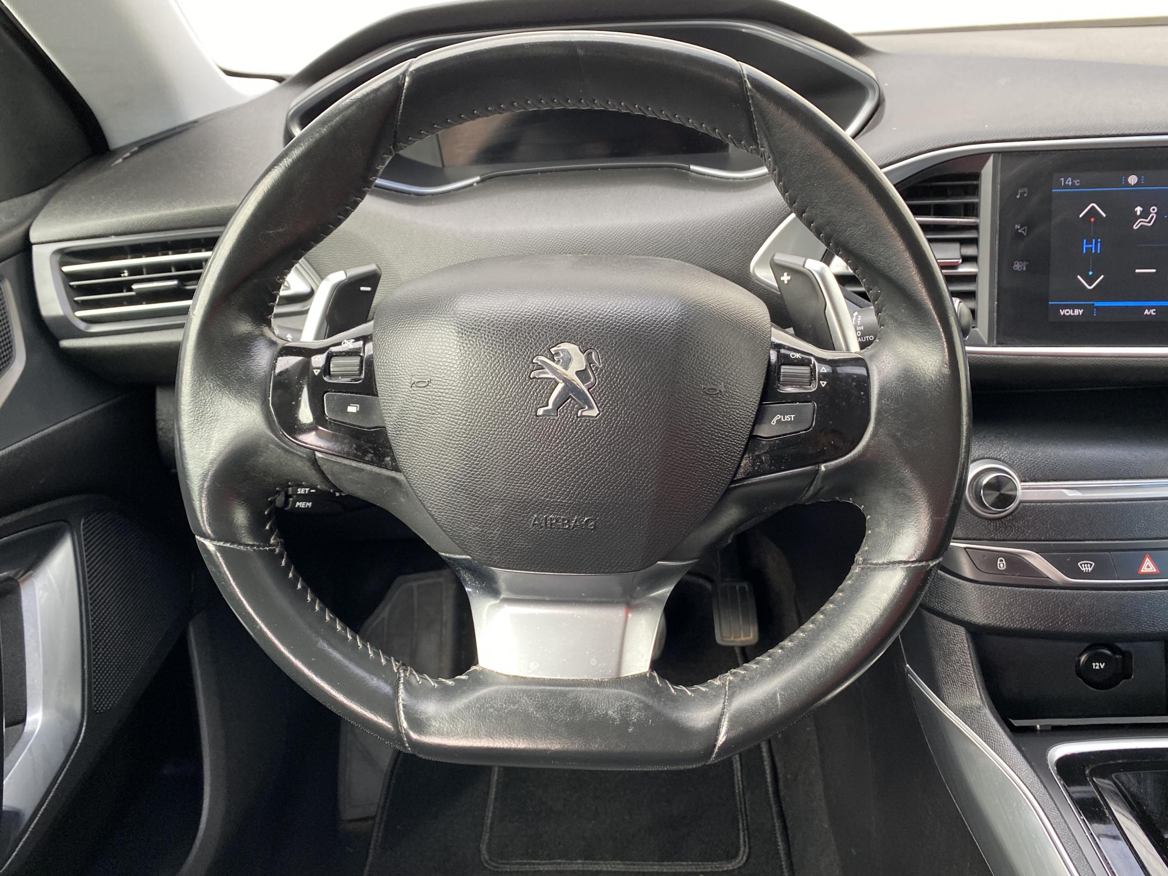 Peugeot 308, 2021 - pohled č. 12