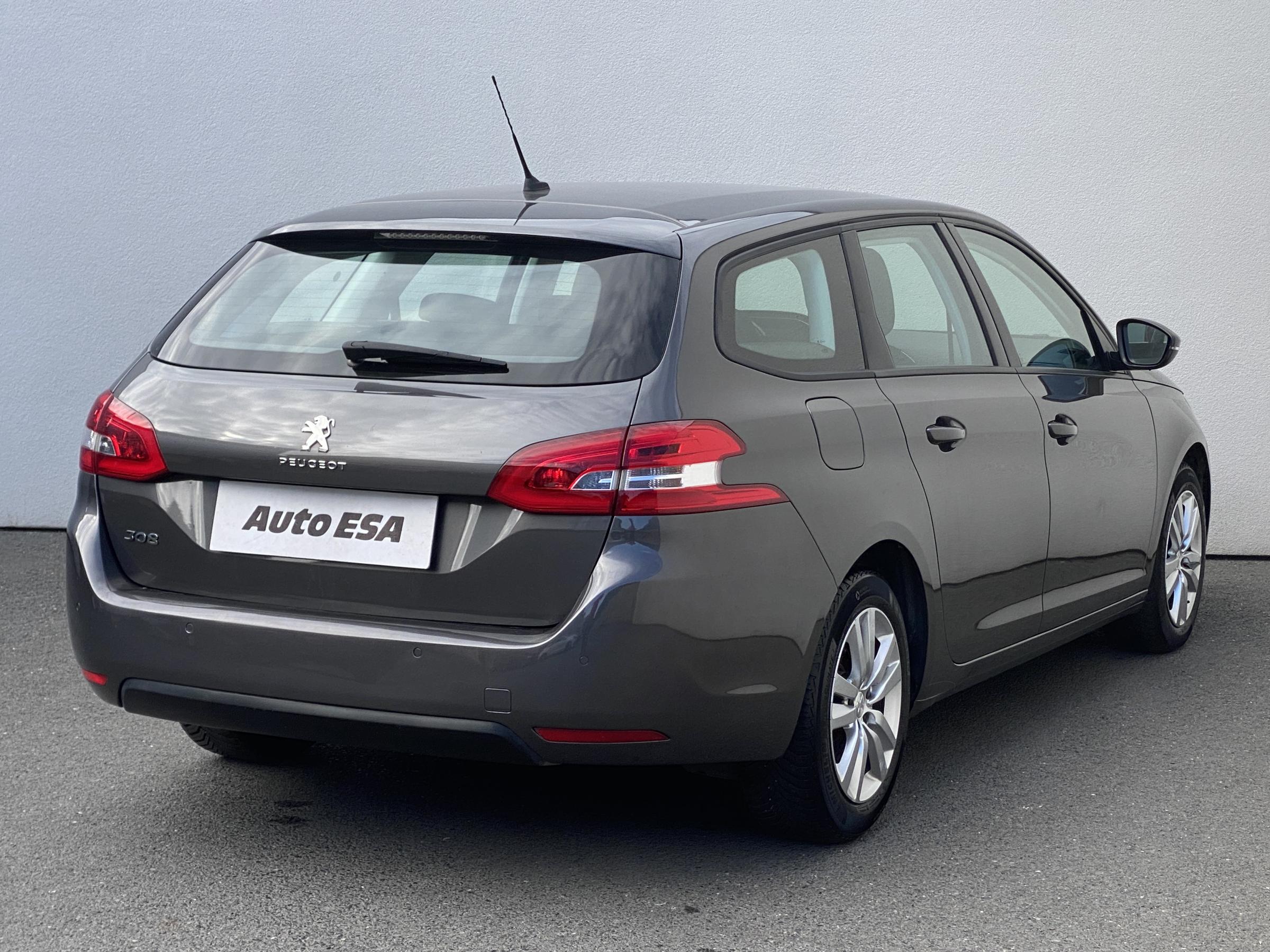 Peugeot 308, 2021 - pohled č. 4