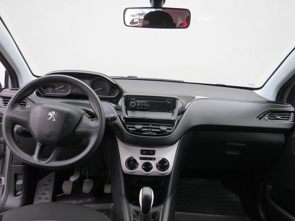 Peugeot 208 1.0i 