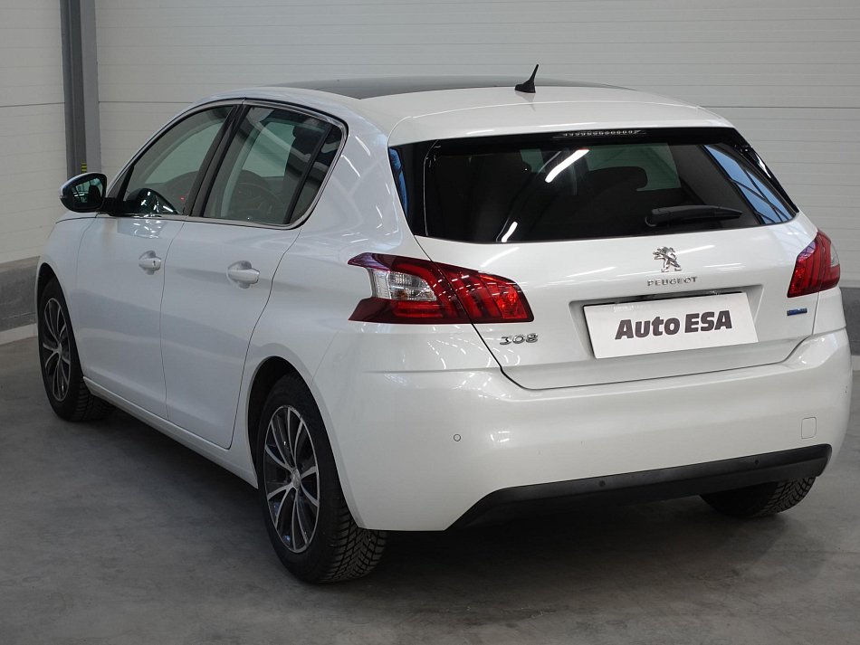 Peugeot 308 1.2 PT 