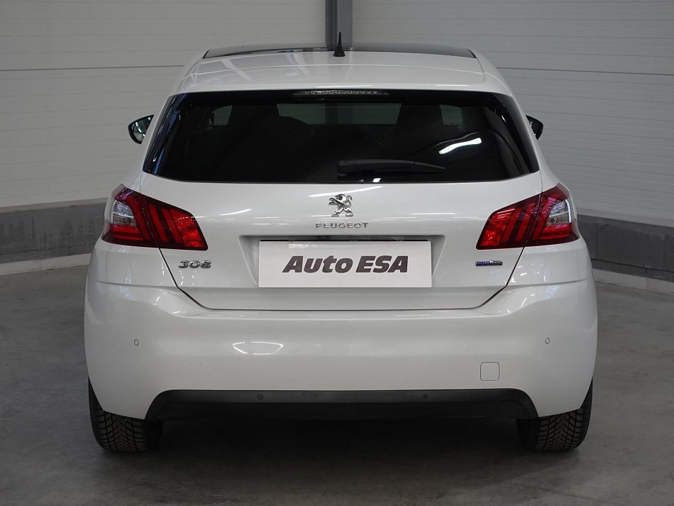 Peugeot 308 1.2 PT 