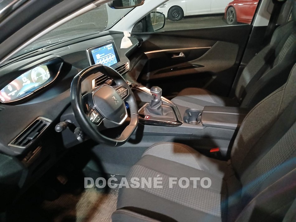 Peugeot 3008 1.2PureTech 