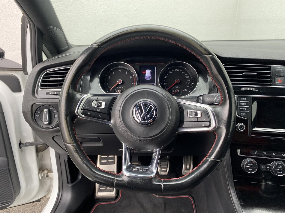 Volkswagen Golf 2.0 TSi GTi