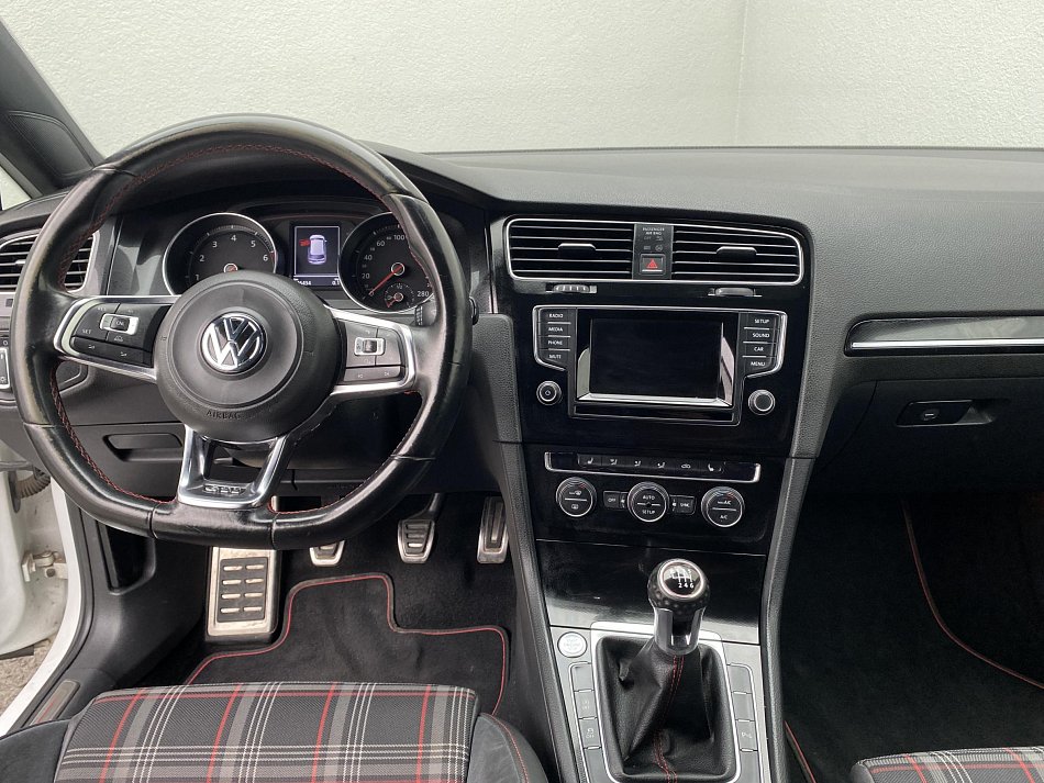 Volkswagen Golf 2.0 TSi GTi