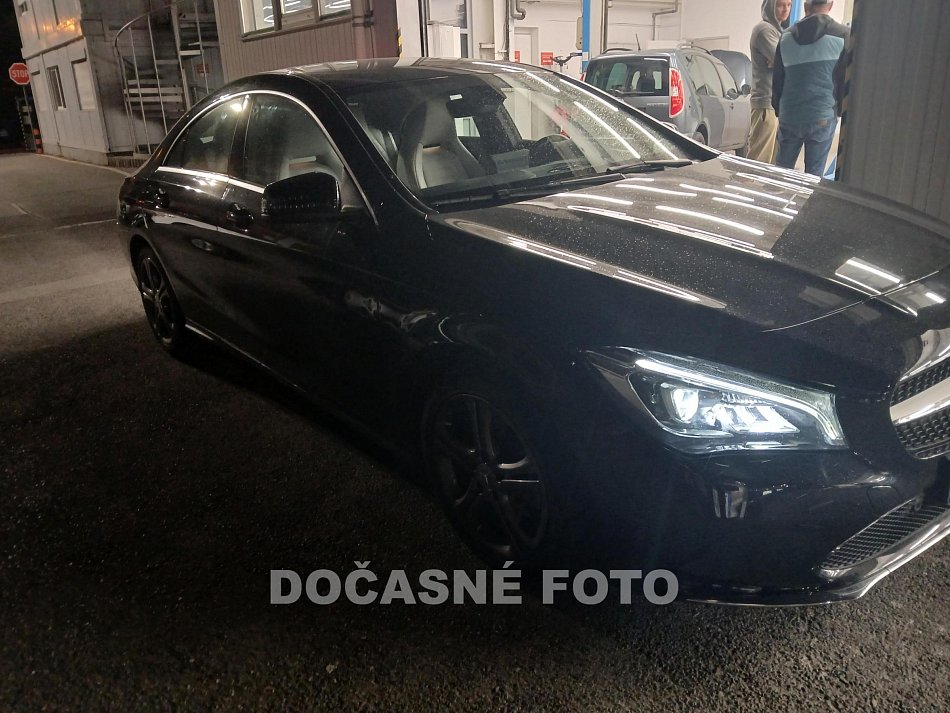 Mercedes-Benz CLA 2.2CDi  200d