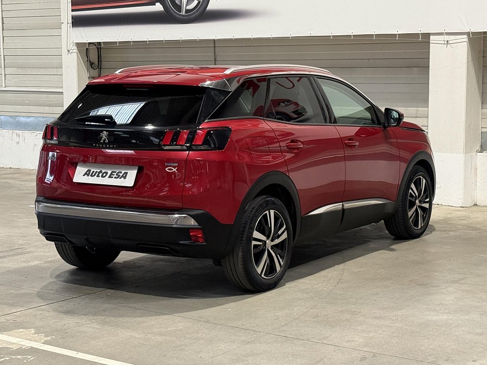 Peugeot 3008 1.2i 