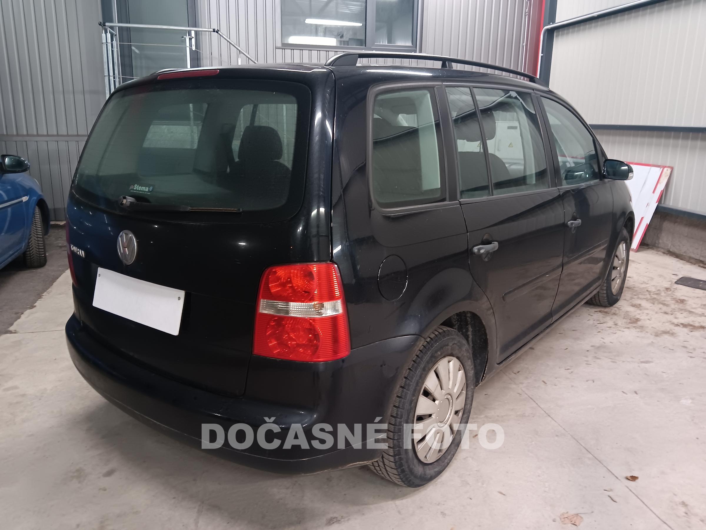 Volkswagen Touran, 2006 - pohled č. 2