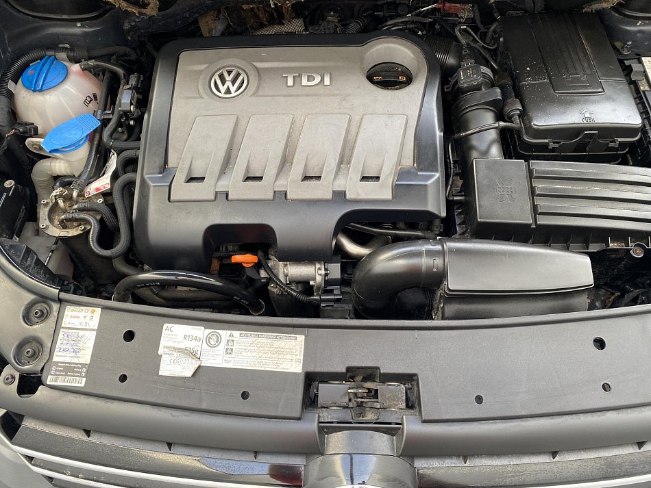 Volkswagen Touran 1.6 TDi Highline