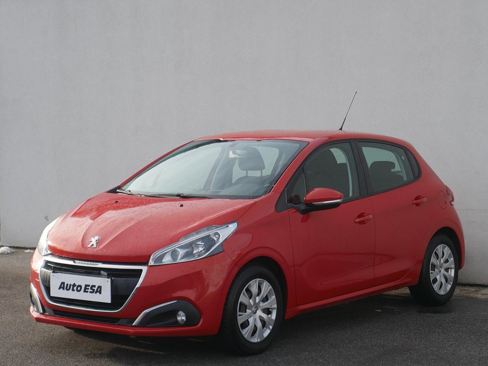 Peugeot 208 1.2 VTi 