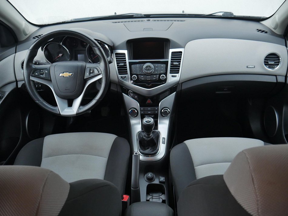 Chevrolet Cruze 1.8i 