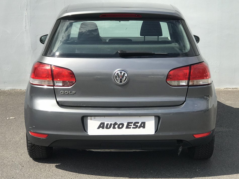 Volkswagen Golf 1.6i 