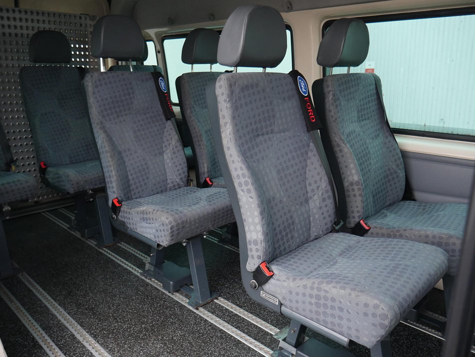 Ford Transit 2.2TDCi Trend L3 9míst