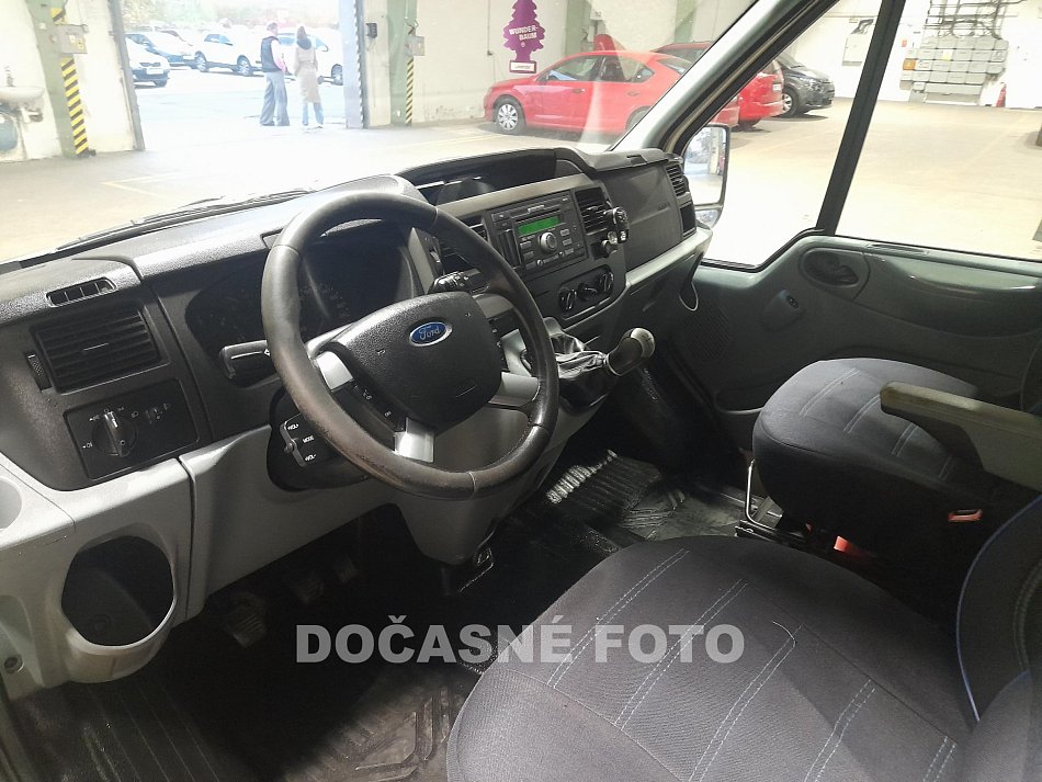 Ford Transit 2.2TDCi Trend L3 9míst