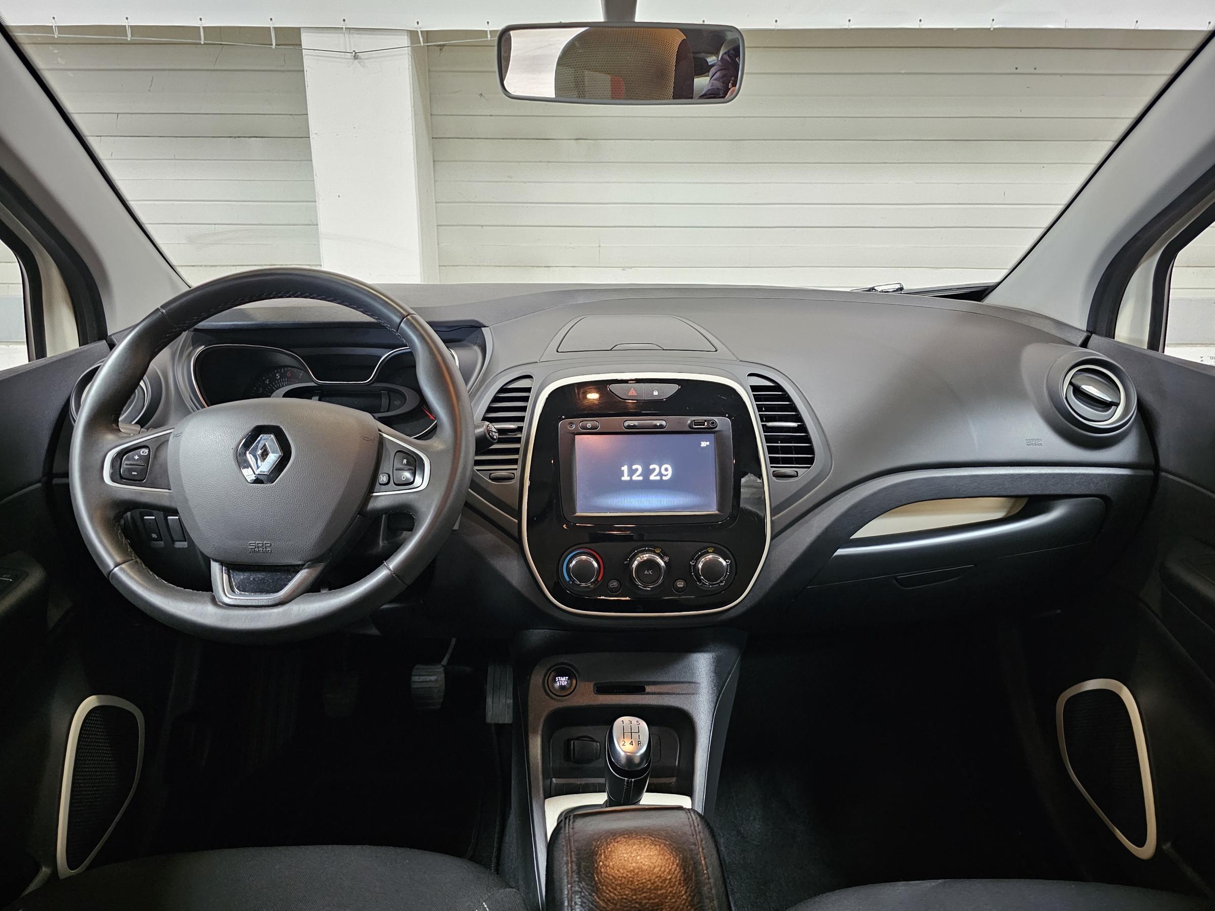 Renault Captur, 2018 - pohled č. 9