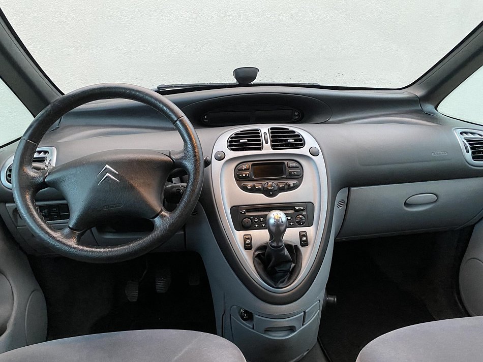 Citroën Xsara Picasso 1.6i 