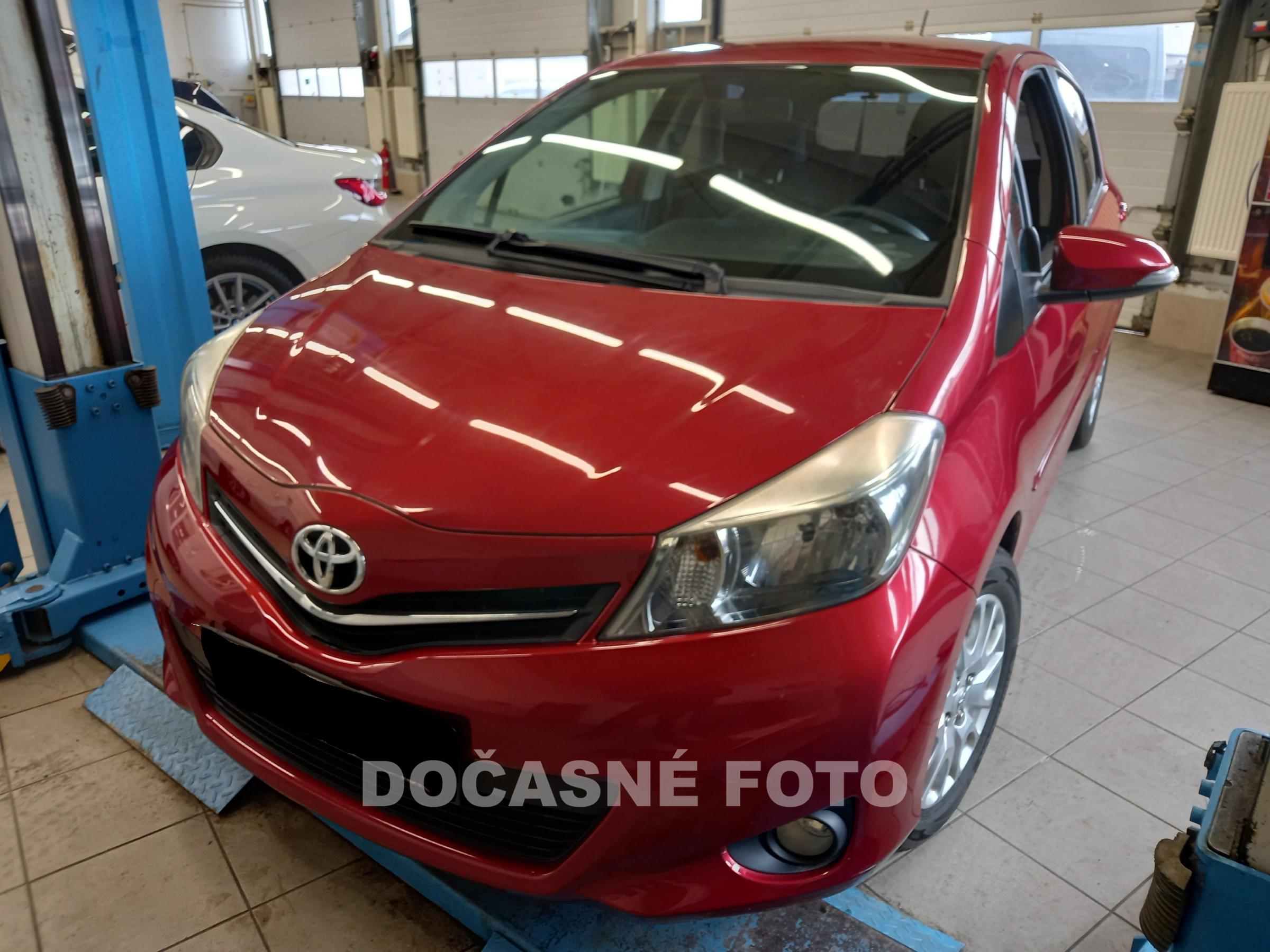 Toyota Yaris, 2012