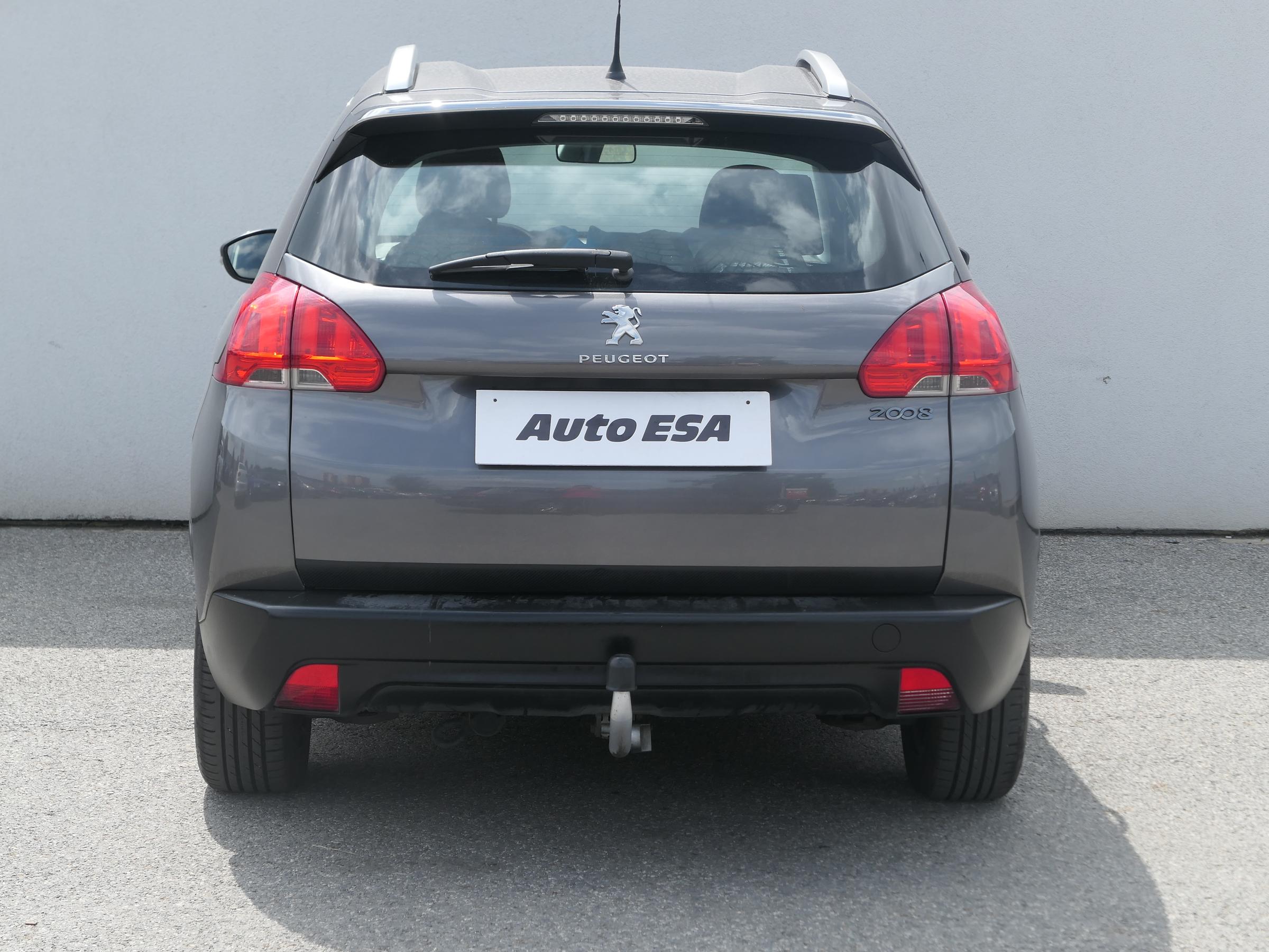 Peugeot 2008, 2014 - pohled č. 5