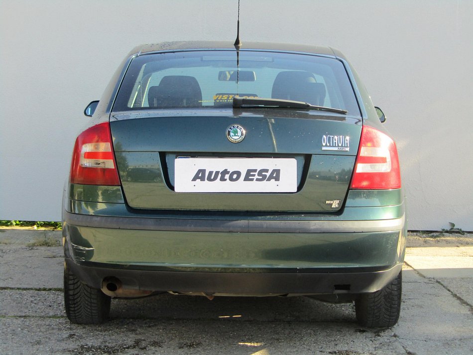 Škoda Octavia II 1.6i Ambiente