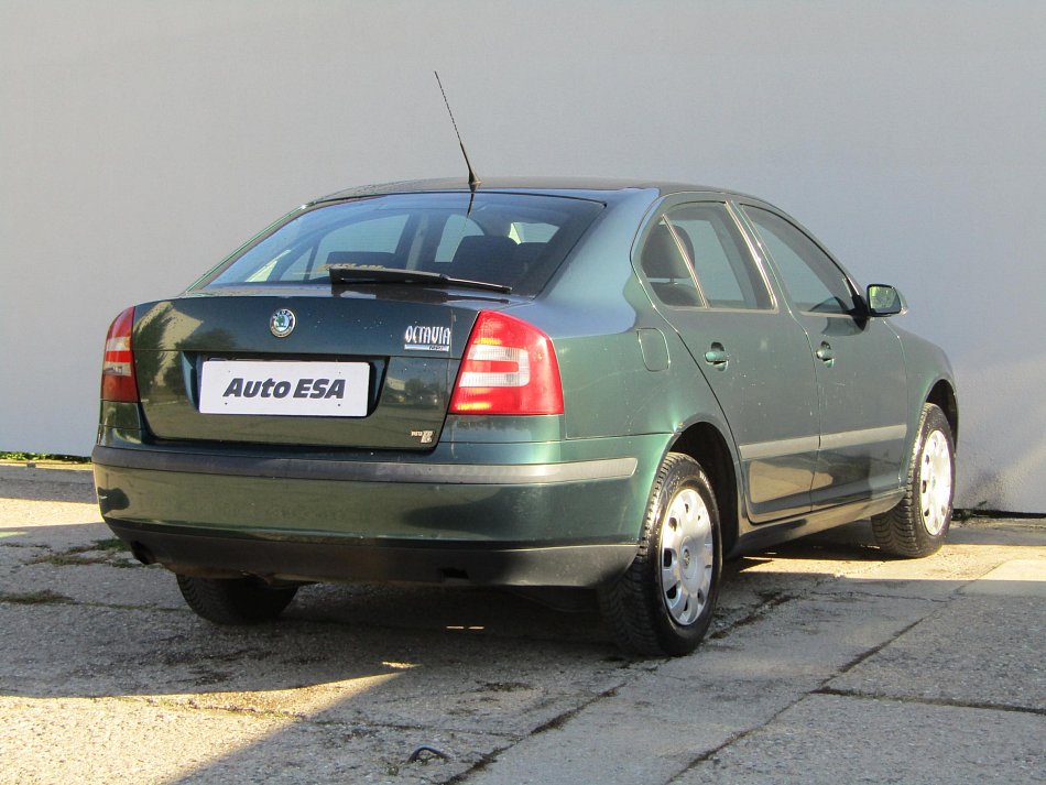 Škoda Octavia II 1.6i Ambiente