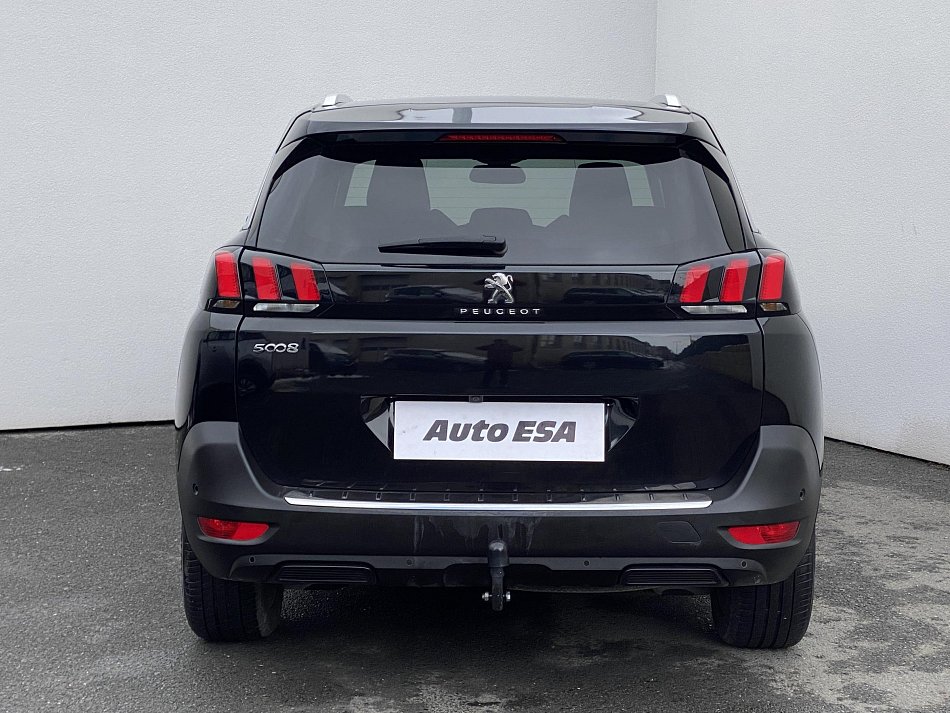 Peugeot 5008 1.2PT Allure