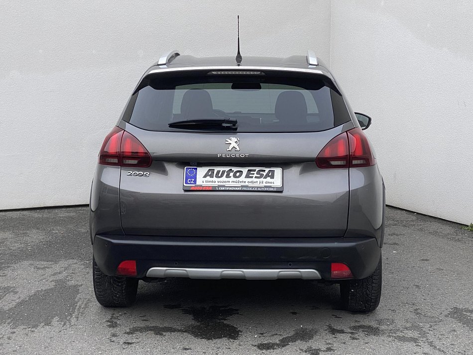 Peugeot 2008 1.2 PT Allure