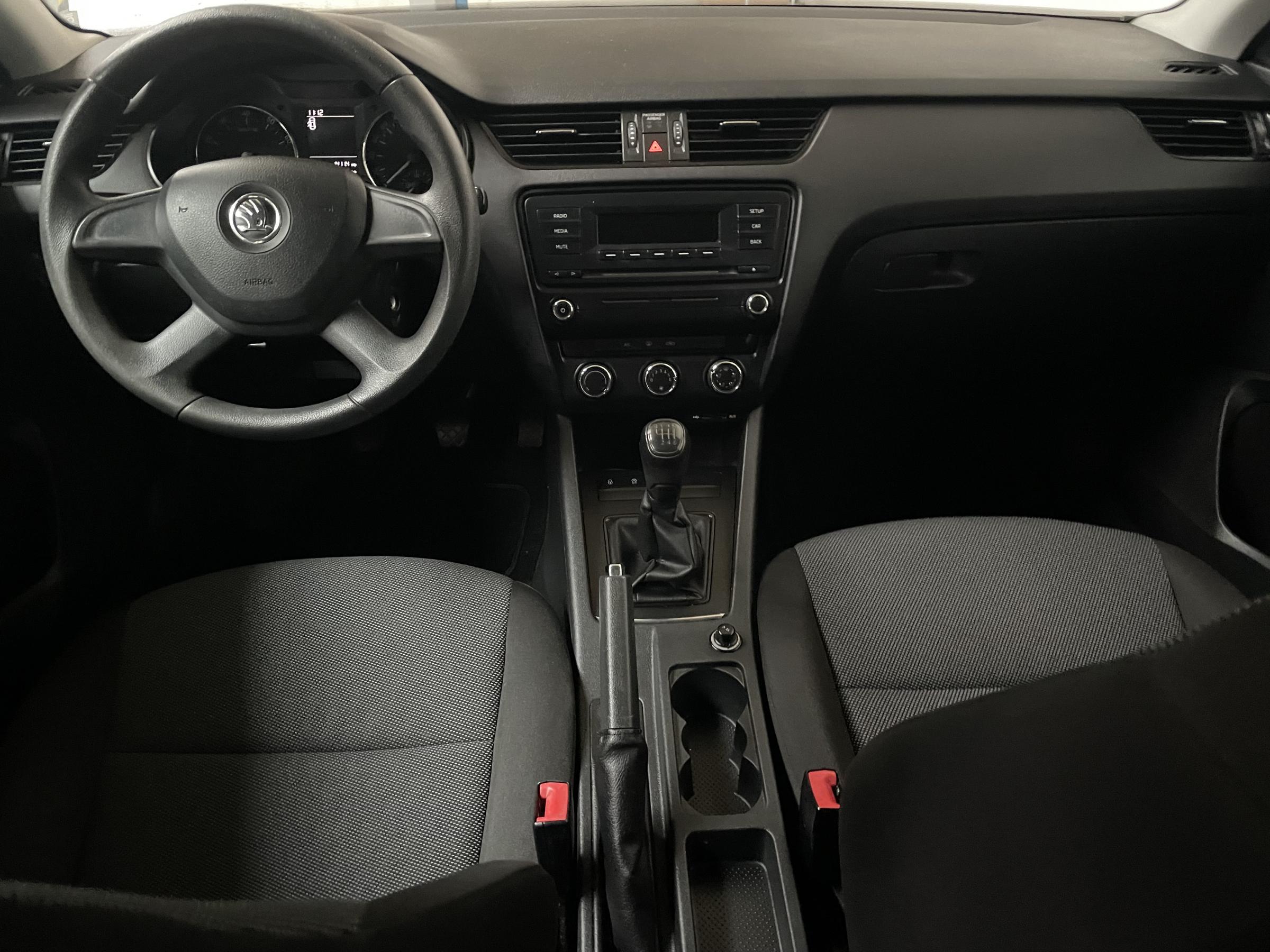 Škoda Octavia III, 2014 - pohled č. 17