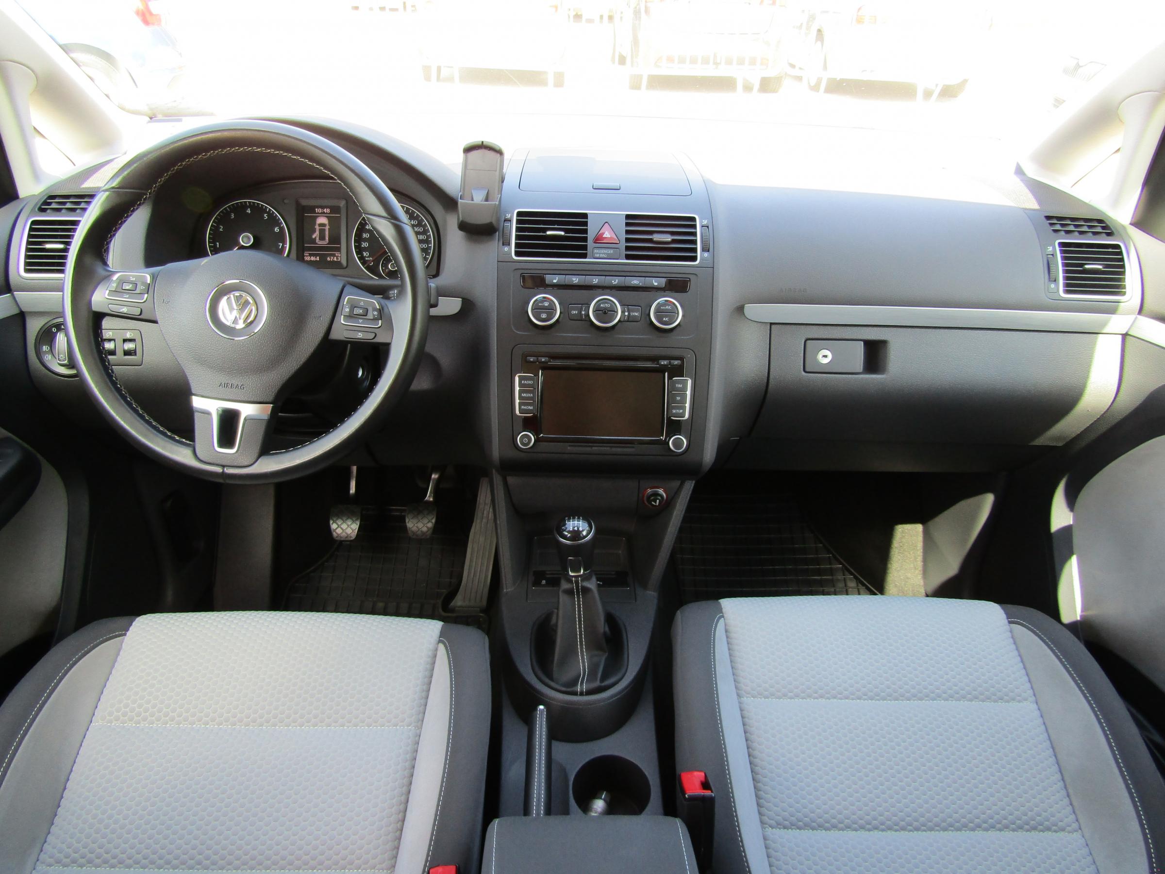 Volkswagen Touran, 2014 - pohled č. 9