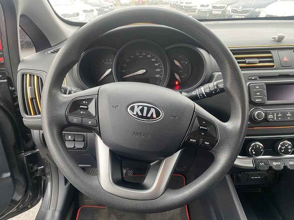 Kia Rio 1.2i 