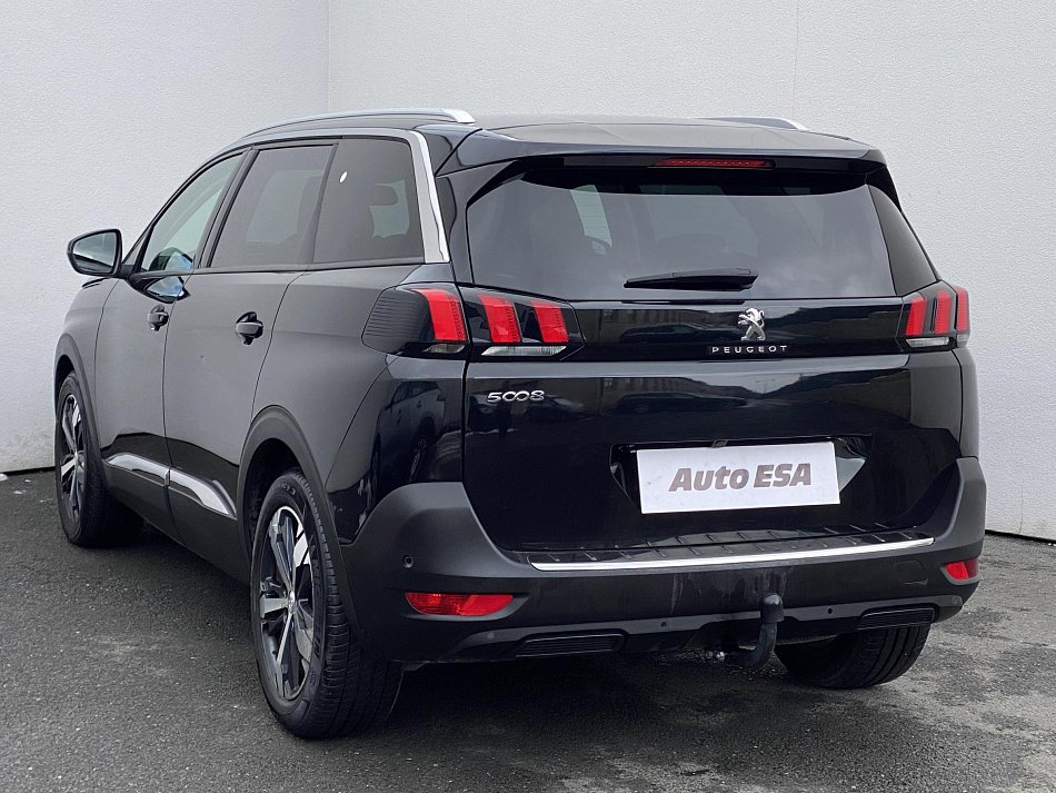 Peugeot 5008 1.2PT Allure