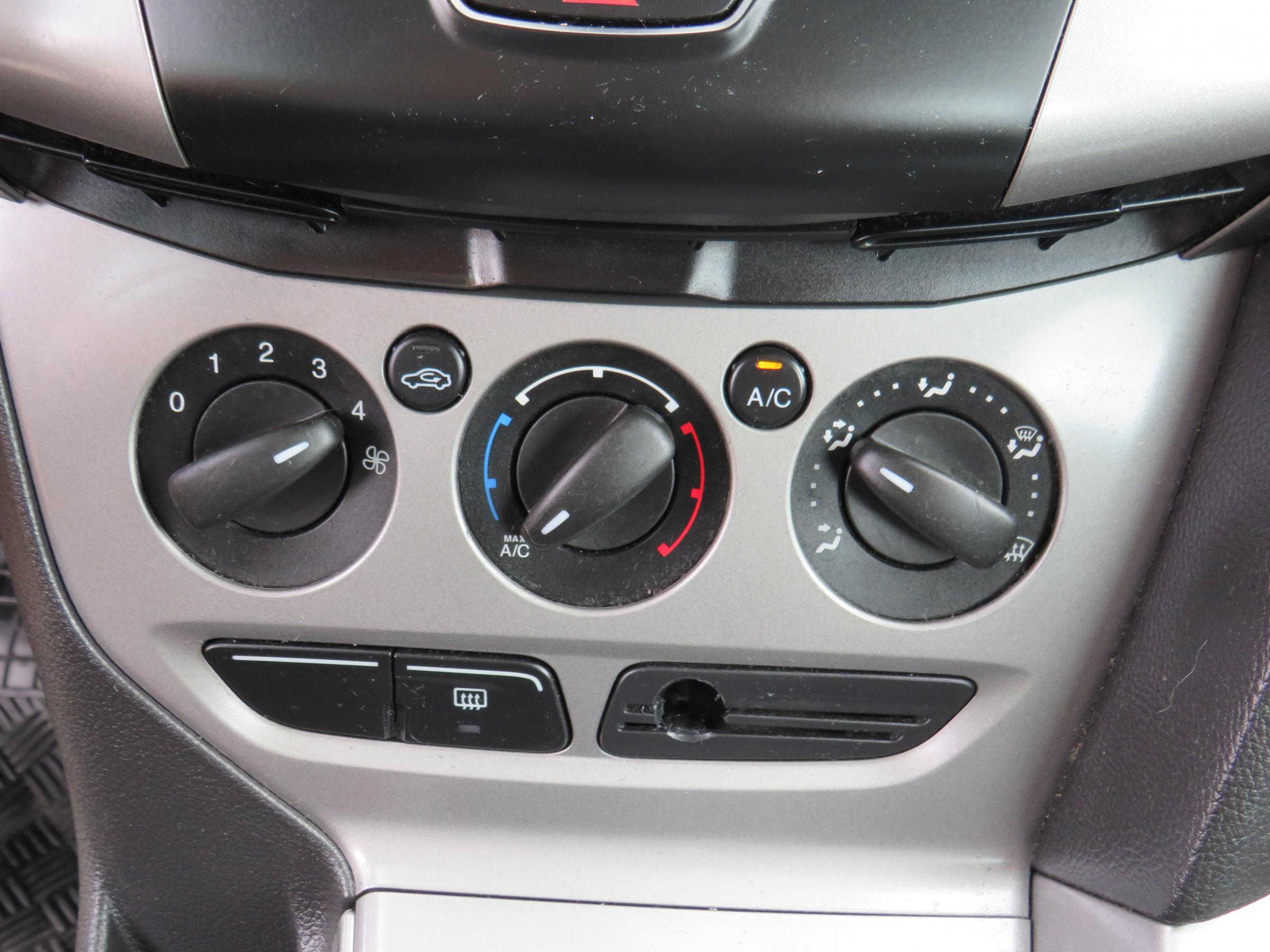 Ford Focus, 2012 - pohled č. 17