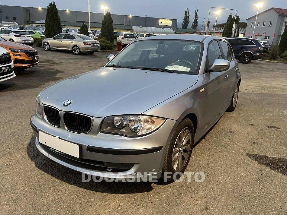 BMW Řada 1 2.0i  118i