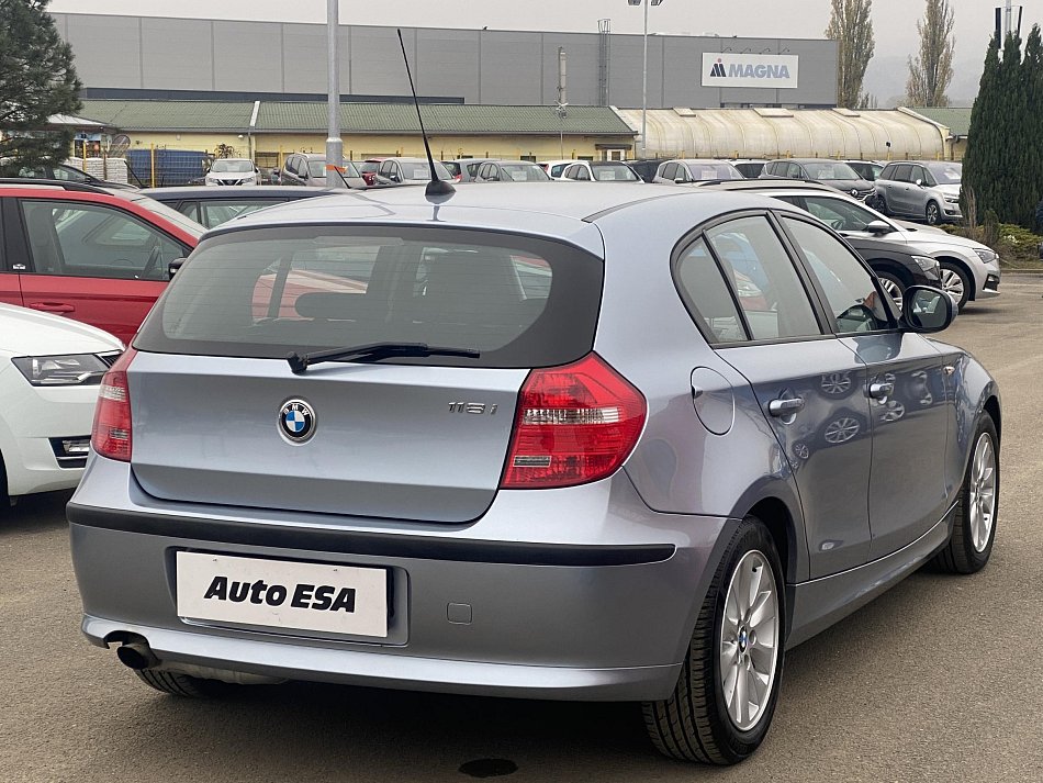 BMW Řada 1 2.0i  118i