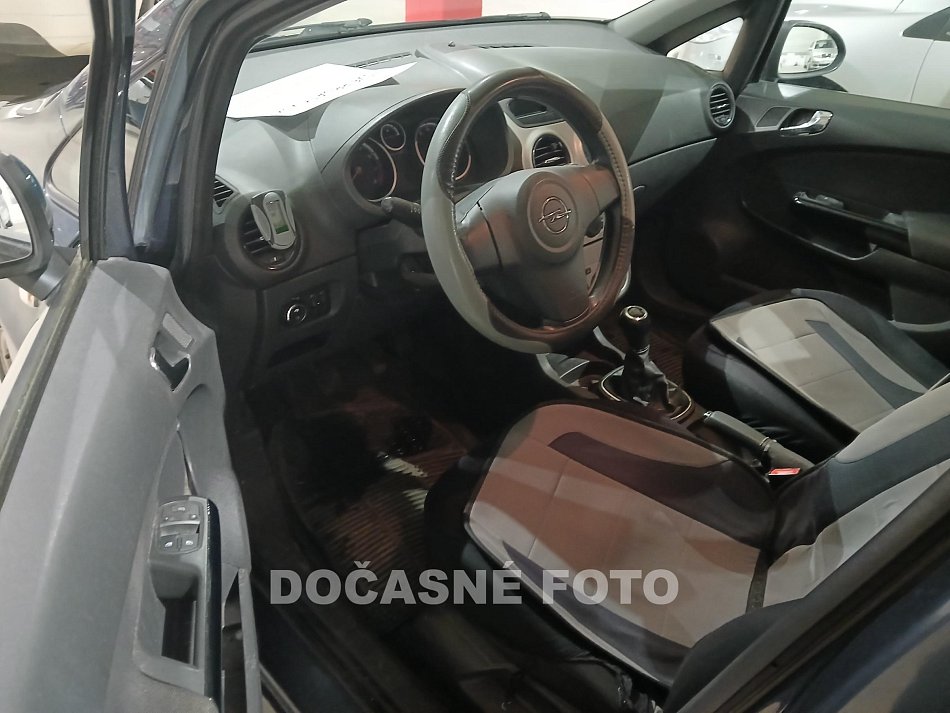 Opel Corsa 1.2 