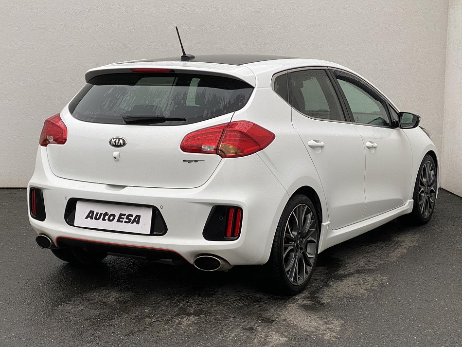 Kia Ceed 1.6 T-GDi GT