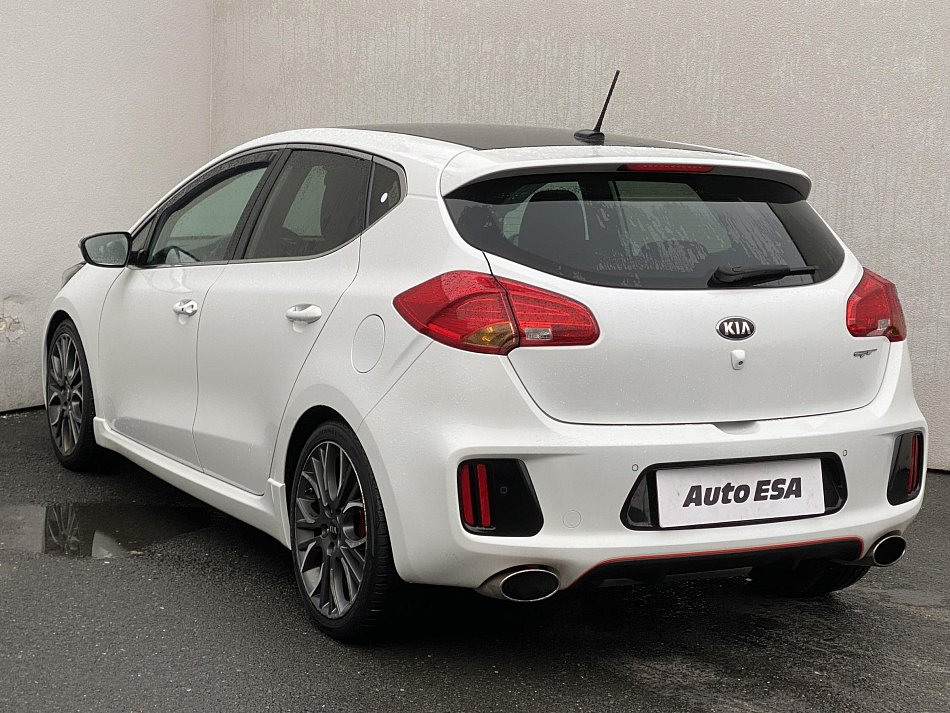 Kia Ceed 1.6 T-GDi GT