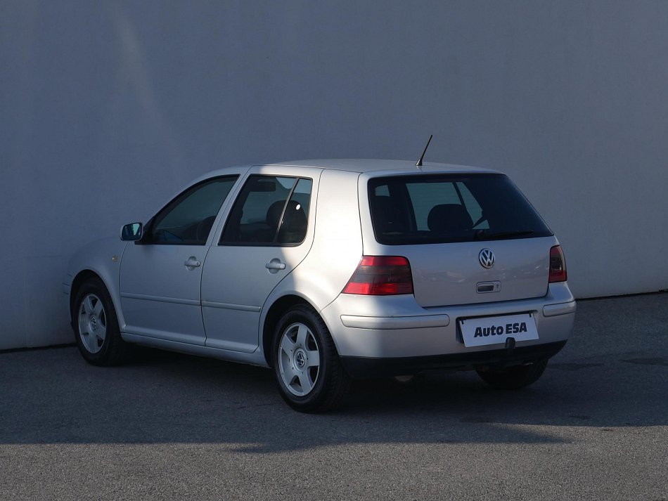 Volkswagen Golf 1.6i 