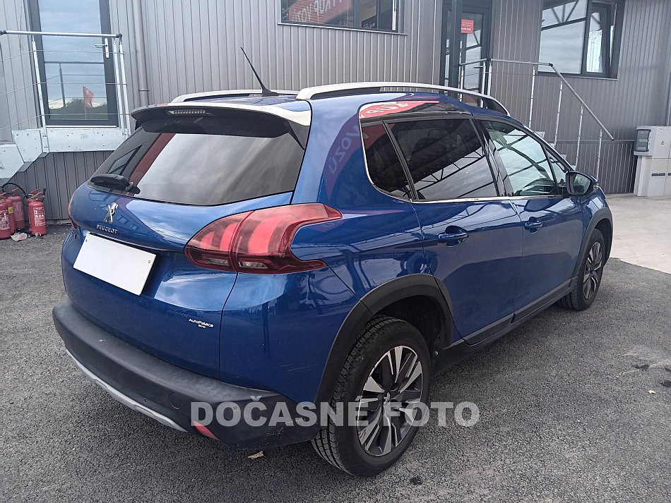 Peugeot 2008 1.2 PT 