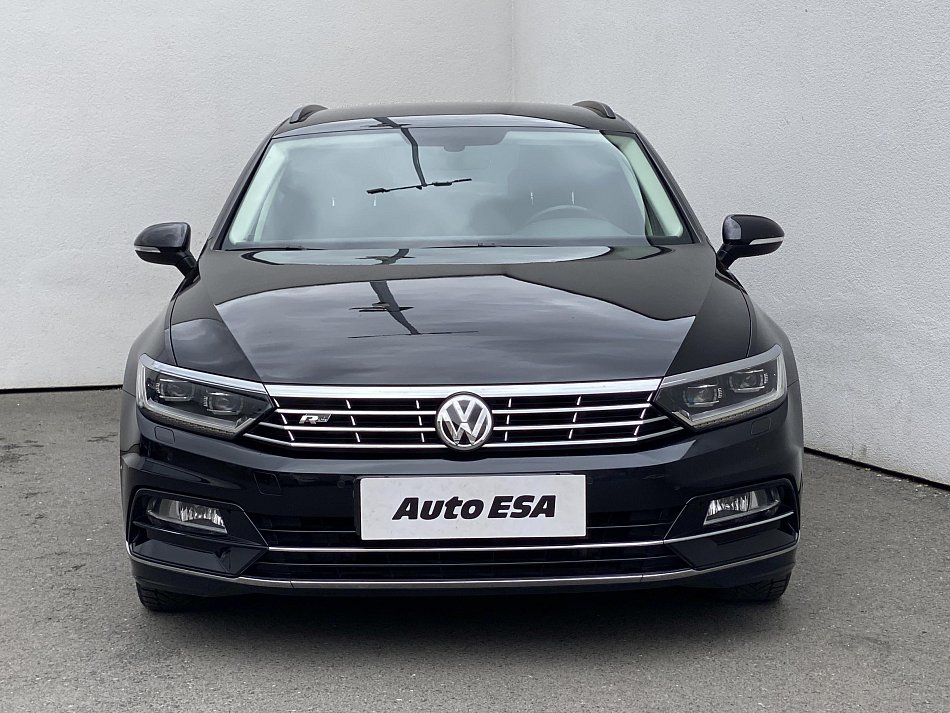 Volkswagen Passat 1.6 TDi R-Line