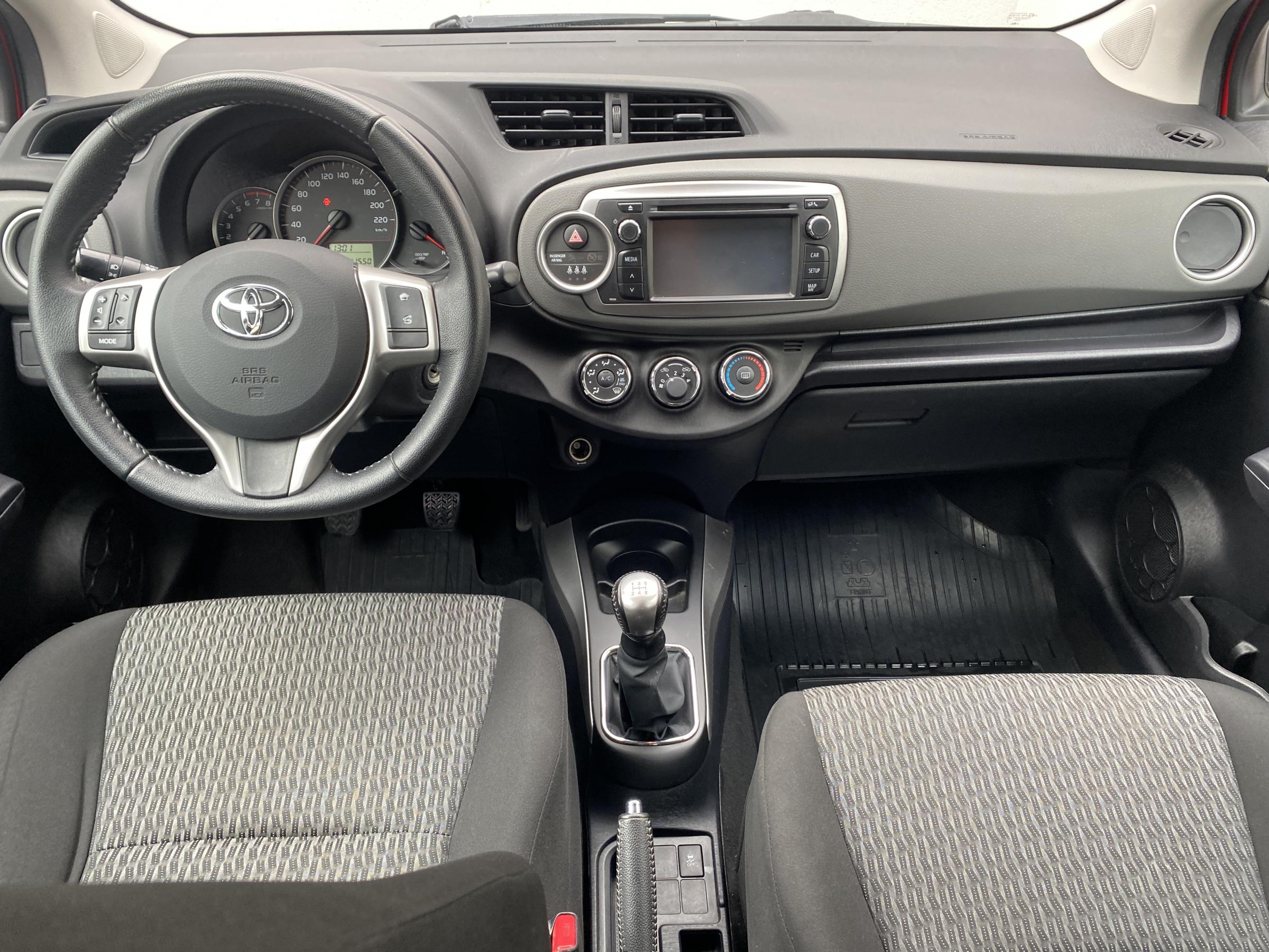 Toyota Yaris, 2013 - pohled č. 8