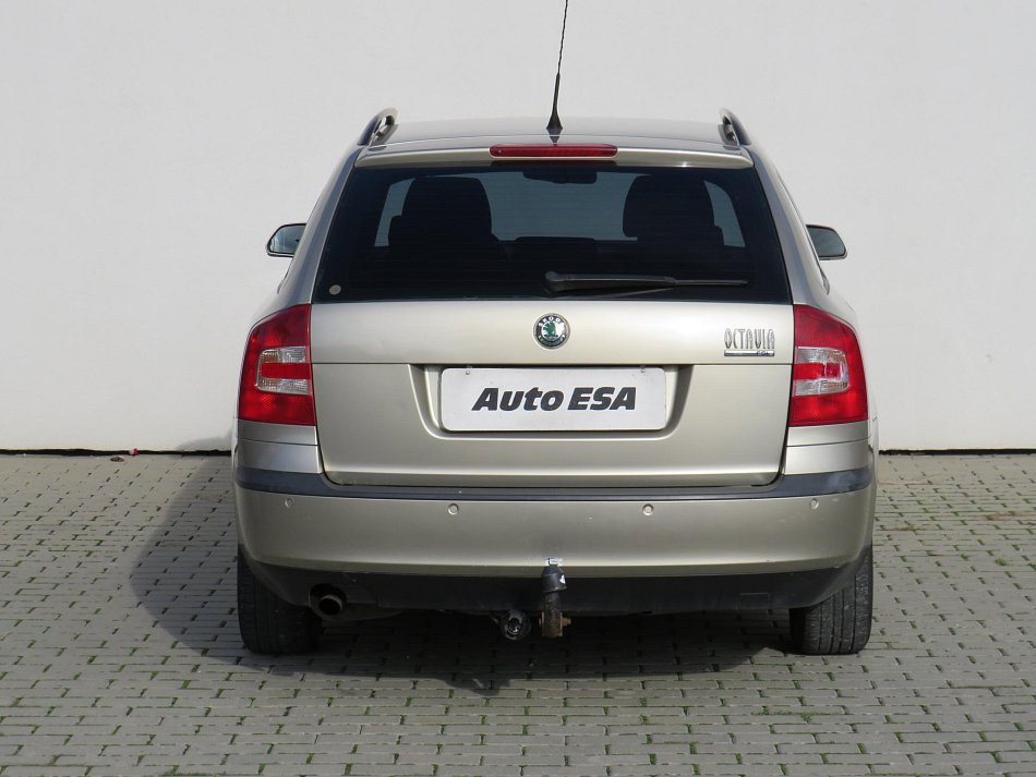 Škoda Octavia II 1.6FSI 