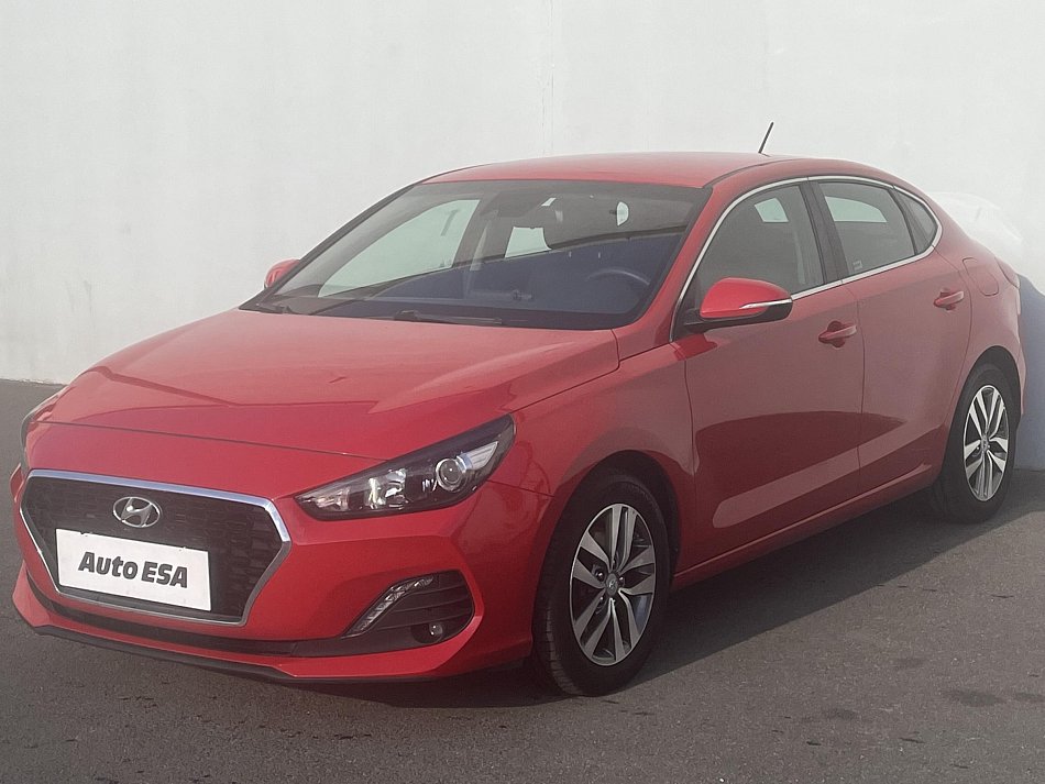 Hyundai I30 1.0 T-GDi Trikolor