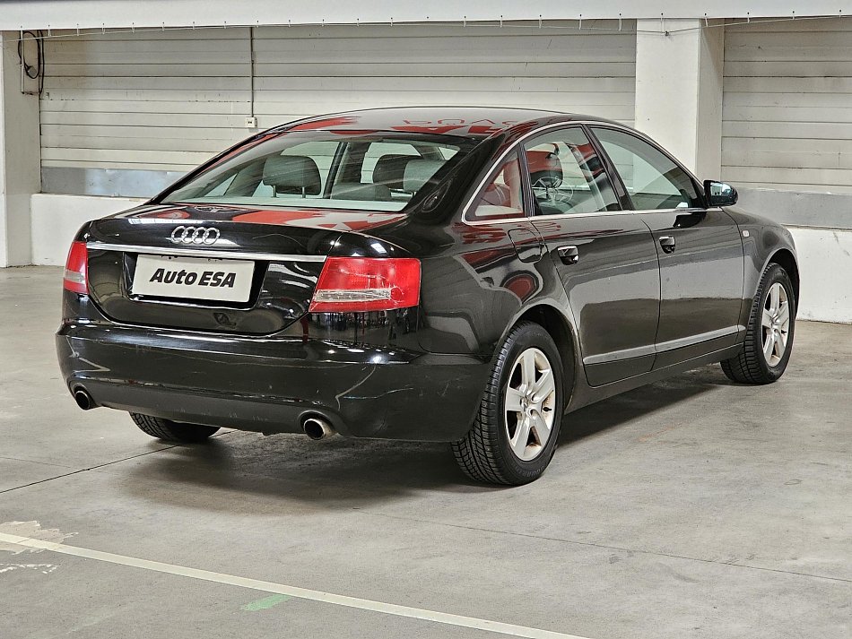 Audi A6 2.4 i 