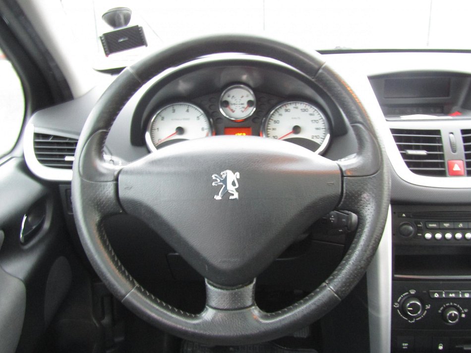 Peugeot 207 1.6i 