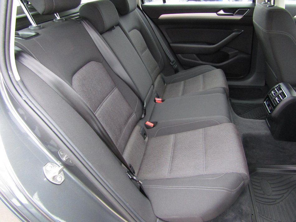 Volkswagen Passat 2.0TDi 