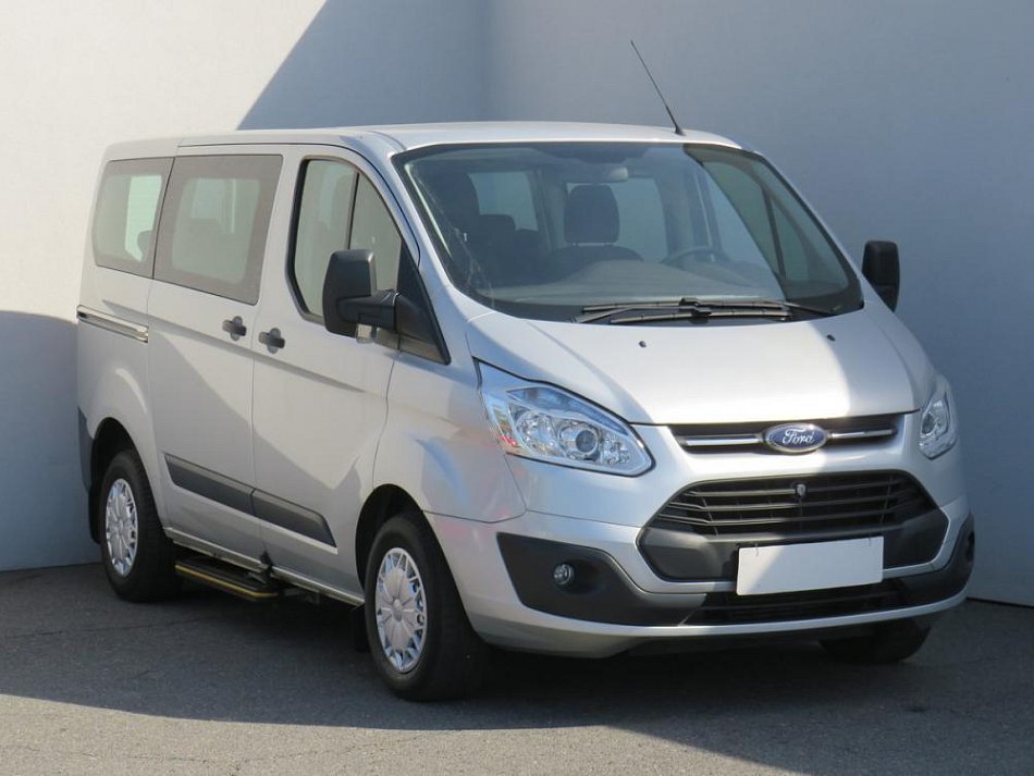 Ford Transit Custom 2.2TDCi Trend L1H2 6míst