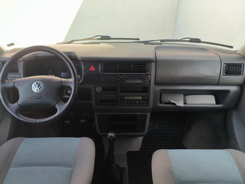 Volkswagen Multivan 2.5TDi Generation