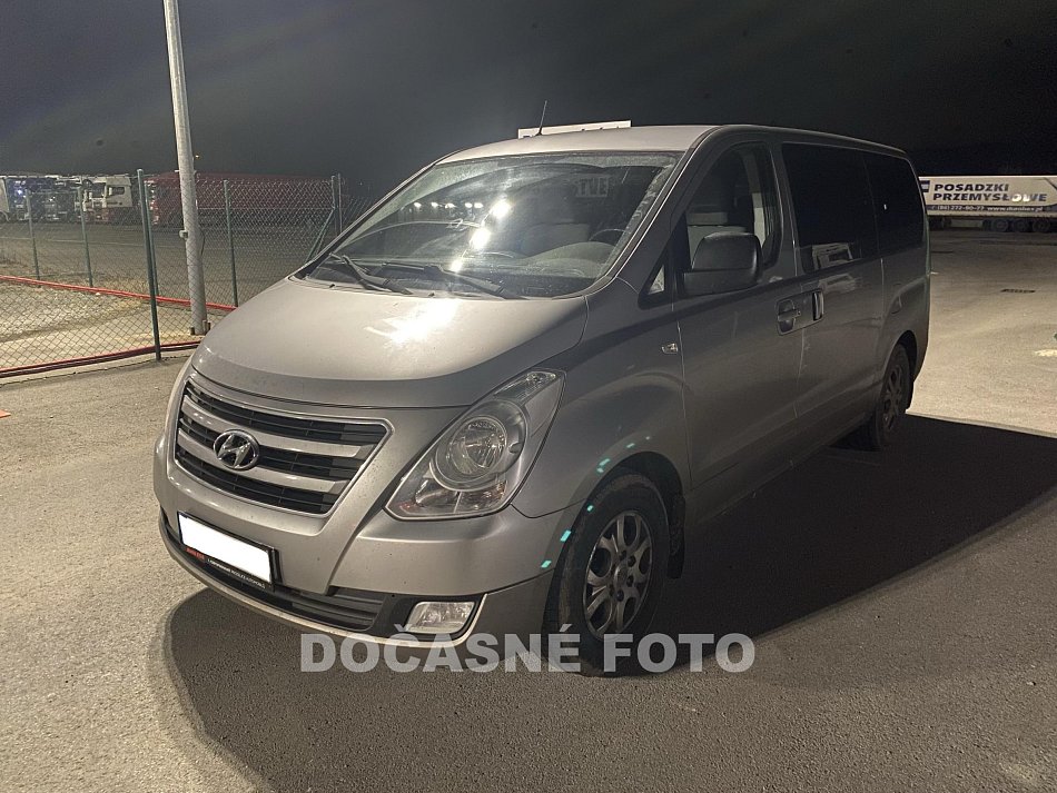 Hyundai H 1 2.5CRDi  8míst