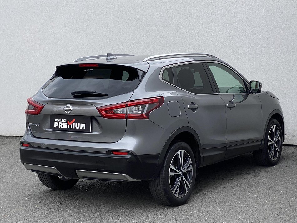 Nissan Qashqai 1.3 DiG-T N-Connecta