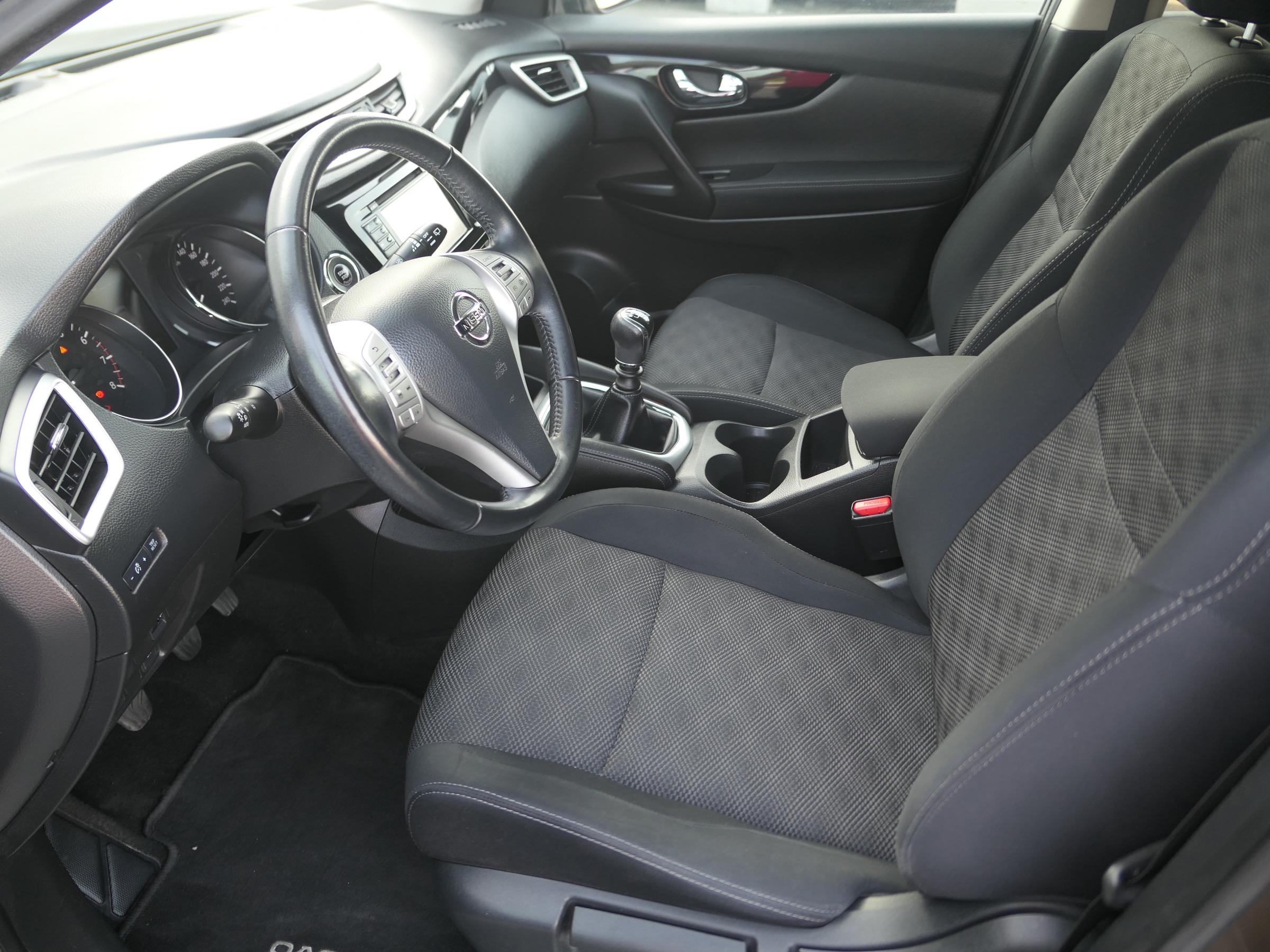 Nissan Qashqai, 2015 - pohled č. 11