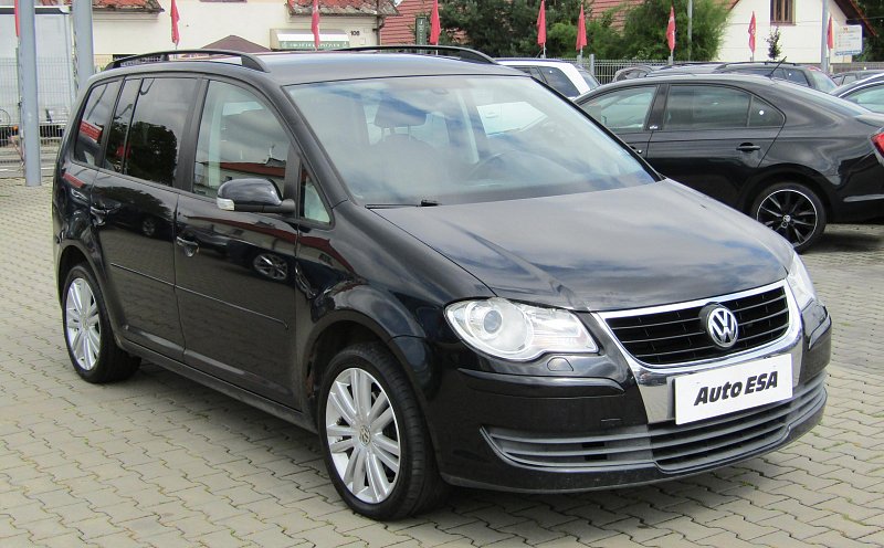 Volkswagen Touran 2.0 TDi 